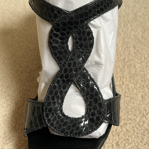 Denver Hayes cork platform black snakeskin-look sandals  Size US8 - Picture 3 of 8
